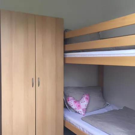 In Wervershoof Mit Sonniger Terrasse By Interhome Vakantiehuis *