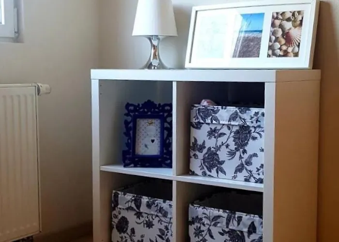 In Wervershoof Mit Sonniger Terrasse By Interhome *