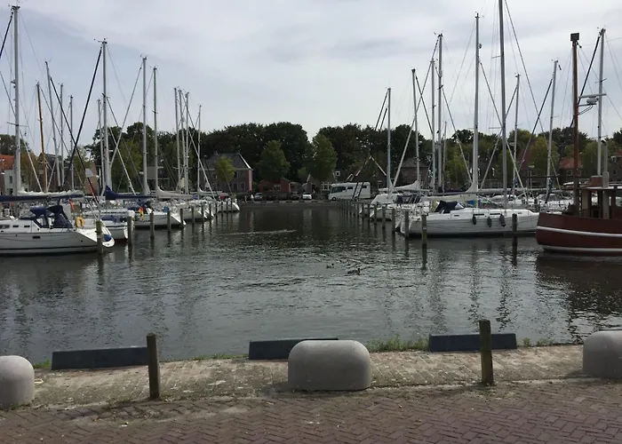 In Wervershoof Mit Sonniger Terrasse By Interhome *